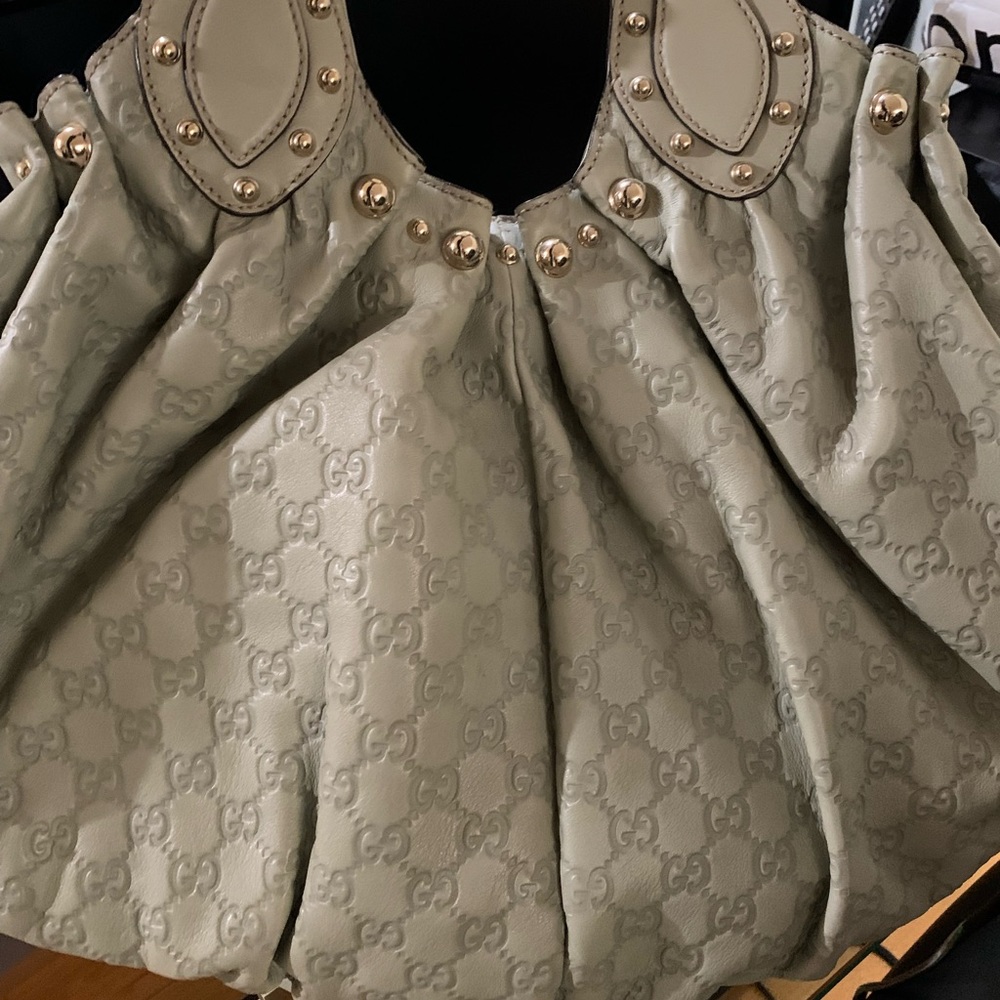 Really nice Gucci bag I used it only once